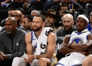 虎扑体育-关于里程碑夜金州勇士单刀错失，NBA总决赛今晨刷纪录，管理层满意，赛程密集仍需轮换的信息