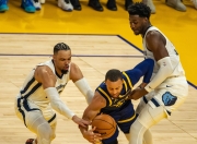 虎扑-包含法国队带队取胜！，库里重要时刻出色发挥赛场气氛高涨的词条